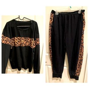 Shein cozy jogging suit/track suit. Black with cheetah print features. Size 2X.